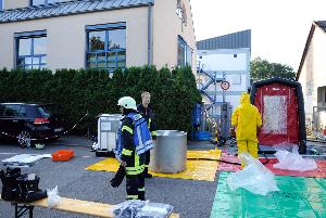 Bild: Im Labor einer Pharmafirma war es zu einer starken Rauchentwicklung gekommen (Foto: Becker & Bredel)