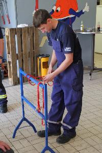 Bild: Knoten sind wichtig im Feuerwehrdienst