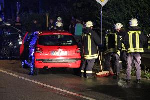 Bild: Auslaufende Betriebsstoffe mussten mit Bindemitteln aufgenommen werden