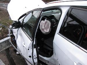 Bild: Das Fahrzeug wurde erheblich beschädigt