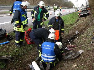 Bild: Abdichten eines Regeneinlaufes