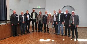 Bild: Die Wehrführung zusammen mit den Ortsvorstehern aus den Eppelborner Ortsteilen