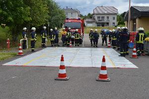 Bild: Aufbau eines Dekontaminationsplatzes