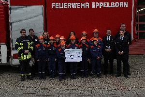 Bild: Die Jugendwehr mit Löschbezirksführer, Betreuern und Helfern aus Eppelborn und Habach