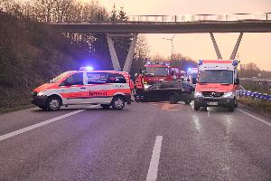 Bild: Die Autobahn musste zeitweise voll gesperrt werden