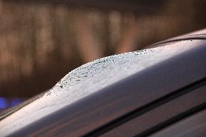 Bild: Der Fahrer war mit dem Kopf gegen die Scheibe geprallt