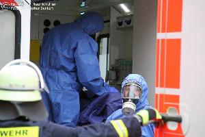 Bild: Großeinsatz von Feuerwehr, Polizei und Rettungsdienst im Rathaus in Neunkirchen (Foto: Christopher Benkert - Feuerwehr Neunkirchen)