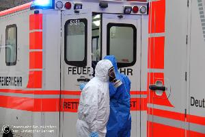 Bild: Großeinsatz von Feuerwehr, Polizei und Rettungsdienst im Rathaus in Neunkirchen (Foto: Christopher Benkert - Feuerwehr Neunkirchen)