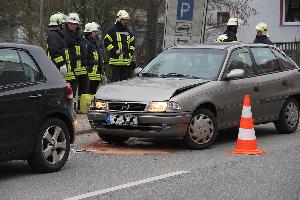 Bild: Die Feuerwehr musste auslaufende Betriebsstoffe aufnehmen