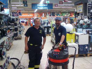 Bild: Einsatz der großen Wassersauger aus dem Löschbezirk Bubac-Calmesweiler in Neunkirchen