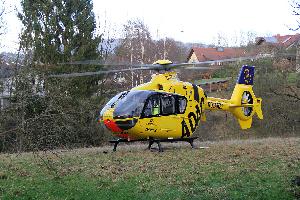 Bild: Rettungshubschrauber Christoph 16 an der Einsatzstelle