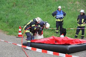 Bild: Dekontaminierung der betroffenen Schüler