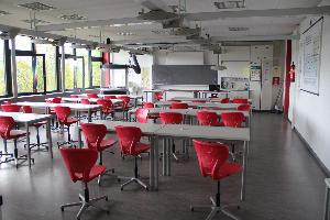 Bild: Im Flur vor diesem Chemiesaal wurde das Reizgas offenbar versprüht