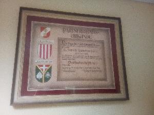 Bild: Urkunde über die besiegelte Partnerschaft