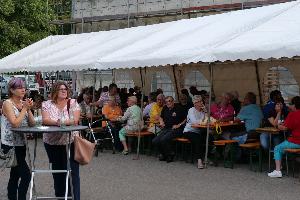 Bild: Besucher der Tage der offenen Tür in Dirmingen