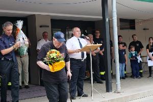 Bild: Ehrung für 55 Jahre Feuerwehr von Alterswehrkamerad Fred Bock