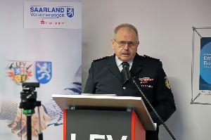 Bild: In eines von zwei Vizepräsidentenämter gewählt wurde Gerhard Sauer. Er hatte dieses Amt schon in der zurückliegenden Wahlperiode inne. (Foto: Christopher Benkert (Landesfeuerwehrverband Saarland e.V.))