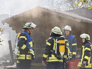 Bild: Brand einer Garage in der Jägerbergstraße