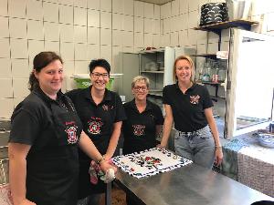 Bild: Gute Laune beim Küchen-Team