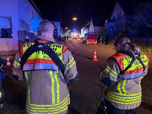 Bild: Drohnenpilot und Luftbildauswerterin im Einsatz