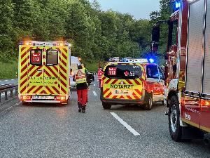 Bild: Verkehrsunfall auf der Autobahn A1 zwischen den Anschlussstellen Eppelborn und Illingen