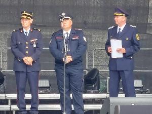 Bild: Löschbezirksführer Heino Molter bei seiner Laudatio
