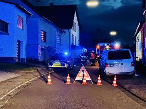 Bild: Schwelbrand an einem Aufsitzrasenmäher in Wiesbach