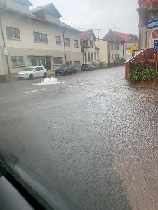 Bild: Zahlreiche Einsätze nach Starkregen in Wiesbach