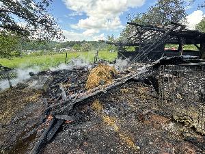 Bild: Brand einer Stallung in Dirmingen