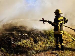 Bild: Brand am Waldrand in Dirmingen