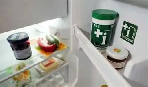 Bild: …. oder auch die Vorsorge mit Medikamenten, hier das Hinterlegen des Medikationsplanes für Rettungskräfte im Kühlschrank (Quelle: ASB).