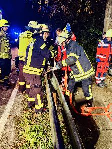 Bild: Schwerer Verkehrsunfall auf der L112 bei Wustweiler – Fahrer schwer verletzt