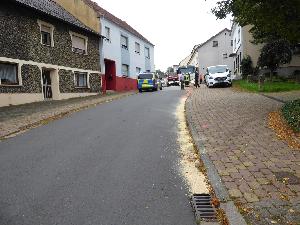 Bild: ca. 600 Liter Heizöl sind aufgrund eines defekten Füllstutzens in die Kanalisation eingedrungen