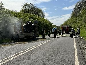 Bild: Brand auf der Abfahrt der Autobahn A1