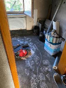 Bild: Der Brandrauch hinterlässt im gesamten Gebäude seine Spuren