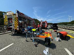 Bild: Verkehrsunfall auf der Autobahn A1