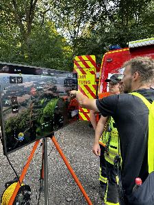 Bild: Großer Vegetationsbrand auf einer Bergehalde bei Wiebelskirchen (Foto: Andreas Kuhn - Landkreis Neunkirchen)