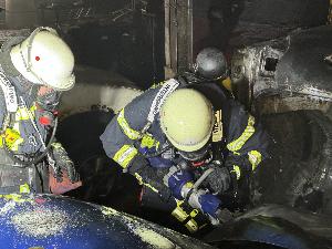Bild: Brand einer Werkstatt in der Ortsmitte von Eppelborn