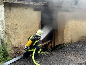 Bild: Brand einer Werkstatt in der Ortsmitte von Eppelborn