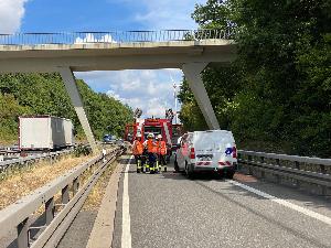 Bild: Einsatz auf der Autobahn A1 in Fahrtrichtung Trier